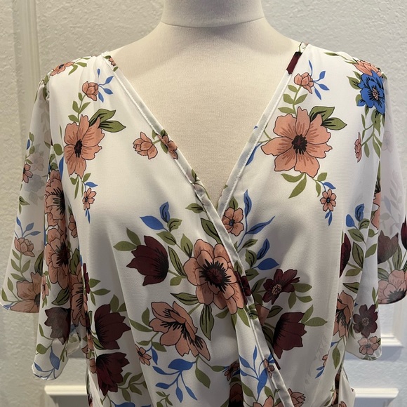 Maxi Flower Print Dress - Picture 2 of 5